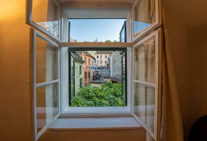 Casa Josef Bacon   La Strada