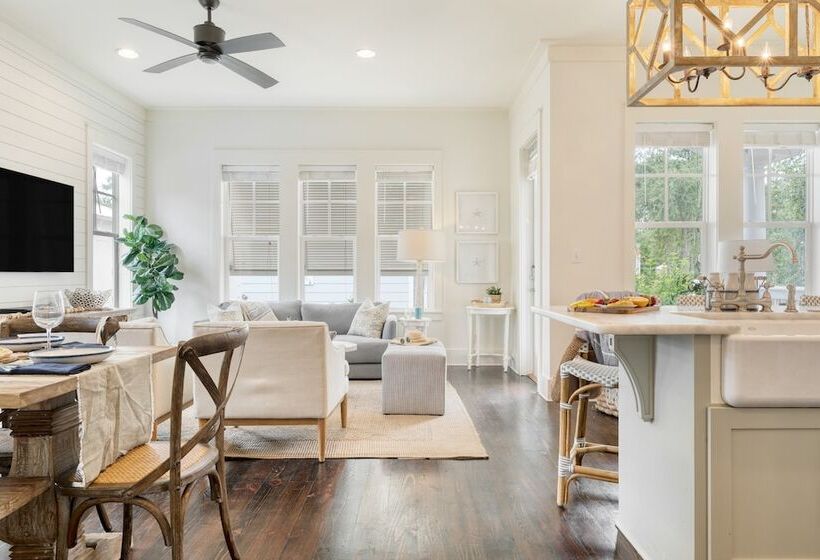 Hiker House By Avantstay Beachy 4br W Communal Pool Porch