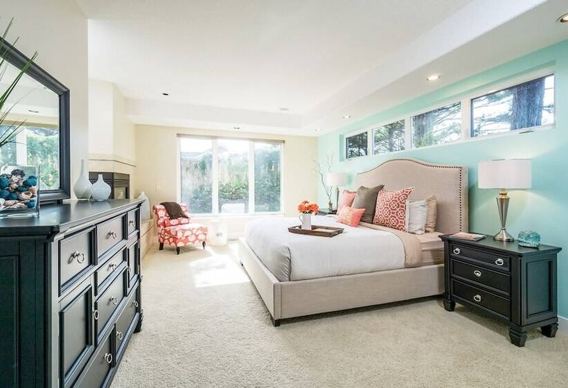 Hot Tub 1 Block To Beachtown Chefs Kitchen Villa Manzanita By Avantstay