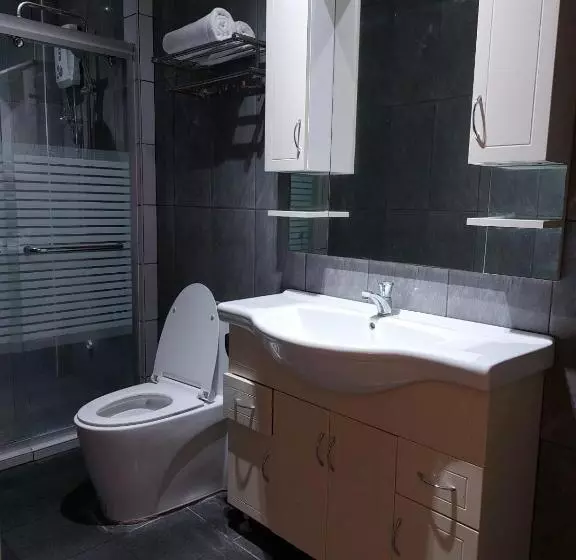 Hotelli Bonsai Jacuzzi Suites