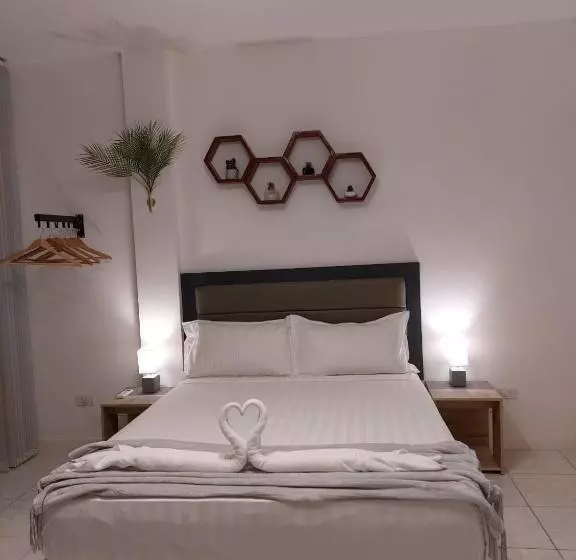 Hotelli Bonsai Jacuzzi Suites