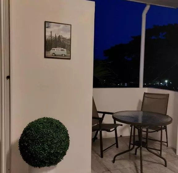 Hotelli Bonsai Jacuzzi Suites