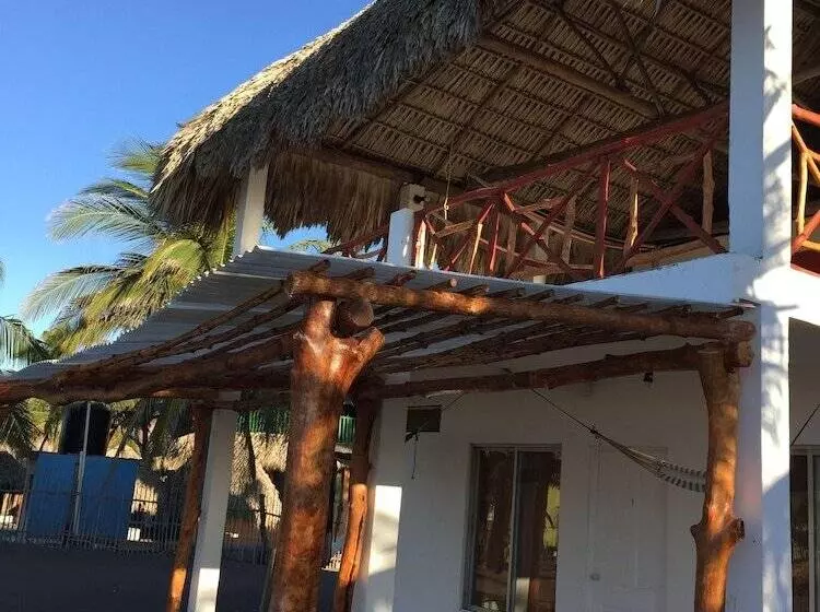 هتل Caleta Azul