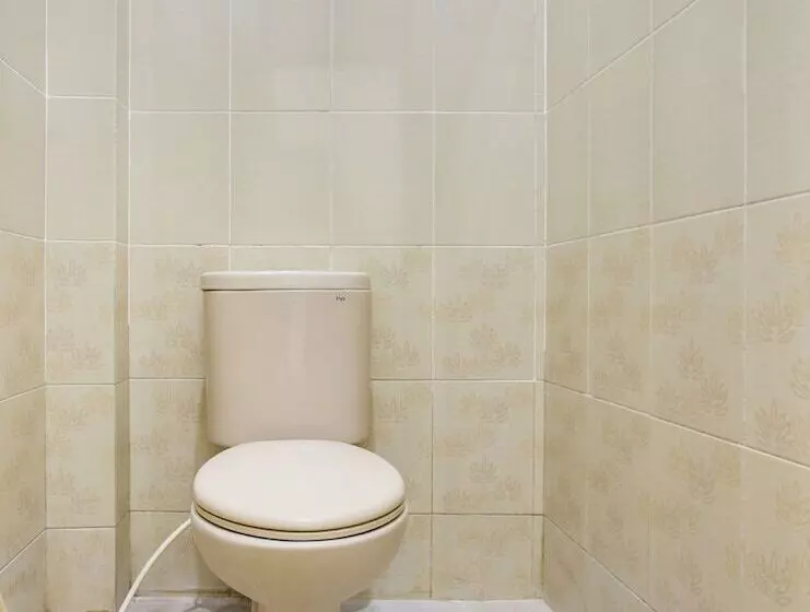 Hotelli Oyo 91473 Wisma Husada 1 Semarang