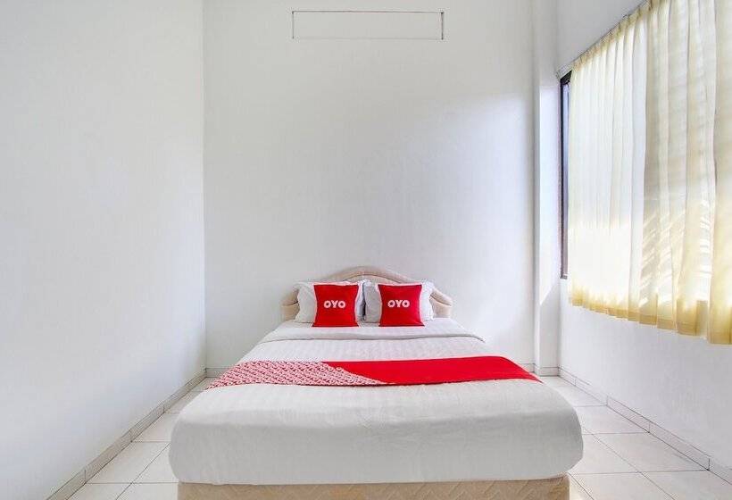 בית מלון כפרי Oyo 91473 Wisma Husada 1 Semarang