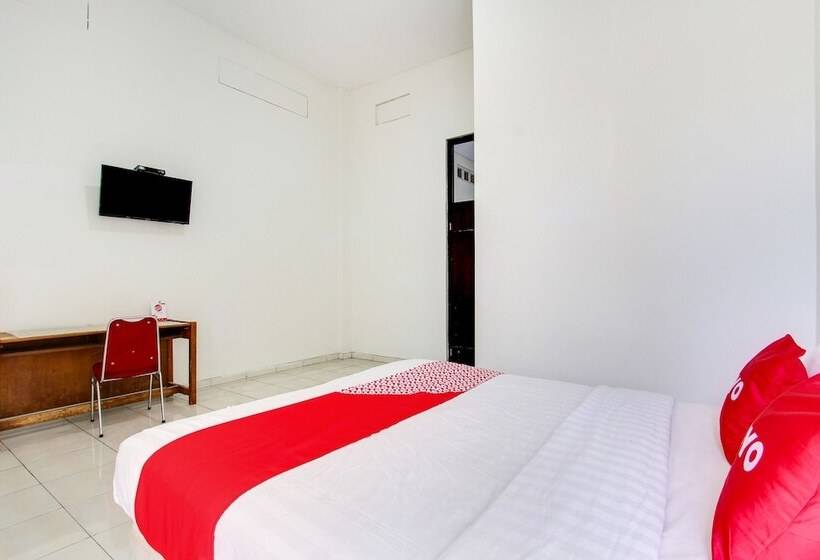 בית מלון כפרי Oyo 91473 Wisma Husada 1 Semarang