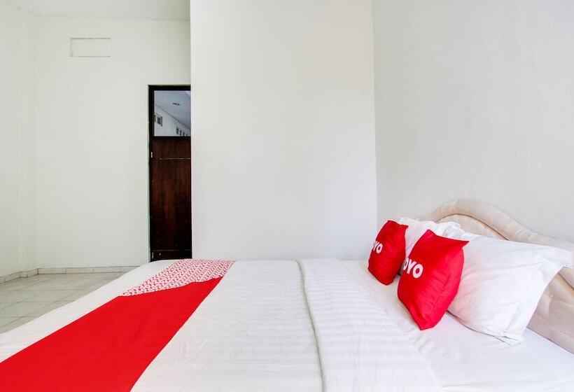 בית מלון כפרי Oyo 91473 Wisma Husada 1 Semarang