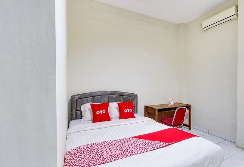 בית מלון כפרי Oyo 91473 Wisma Husada 1 Semarang