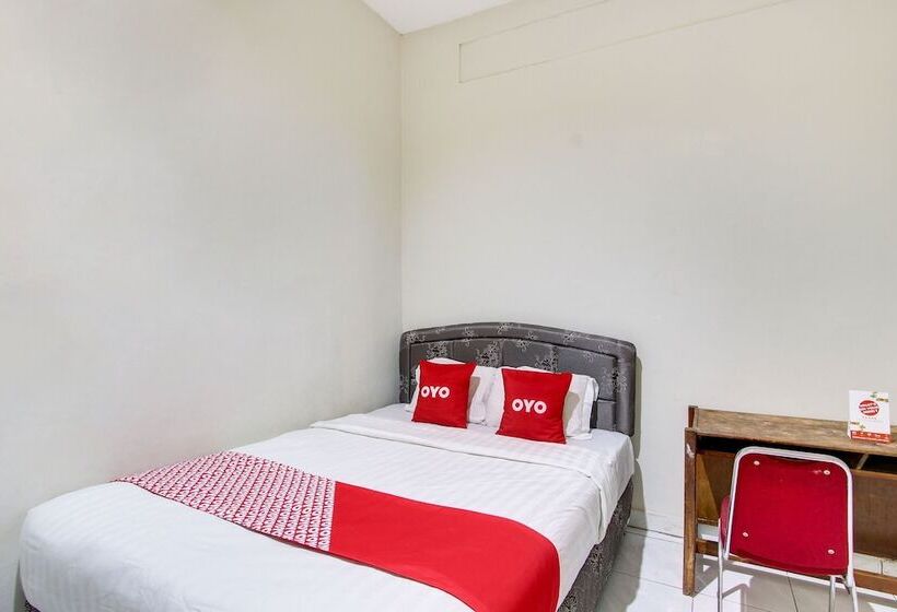 בית מלון כפרי Oyo 91473 Wisma Husada 1 Semarang