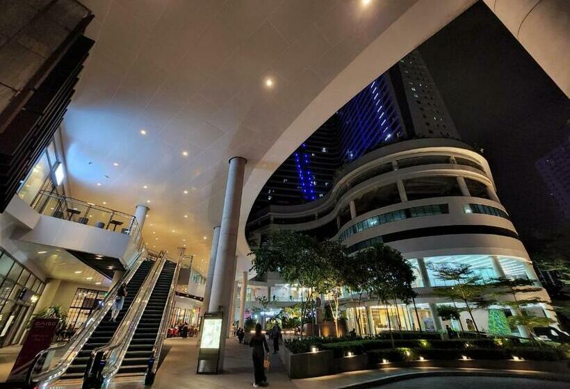 Heart Of Makati, Fully Furnished Condo, Cbd Central Location