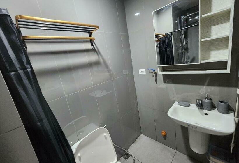 Heart Of Makati, Fully Furnished Condo, Cbd Central Location