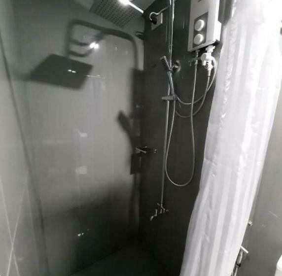 Heart Of Makati, Fully Furnished Condo, Cbd Central Location