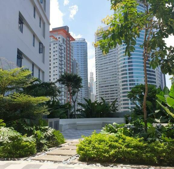 Heart Of Makati, Fully Furnished Condo, Cbd Central Location