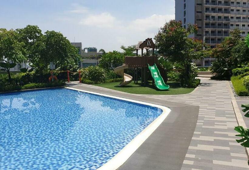 Heart Of Makati, Fully Furnished Condo, Cbd Central Location