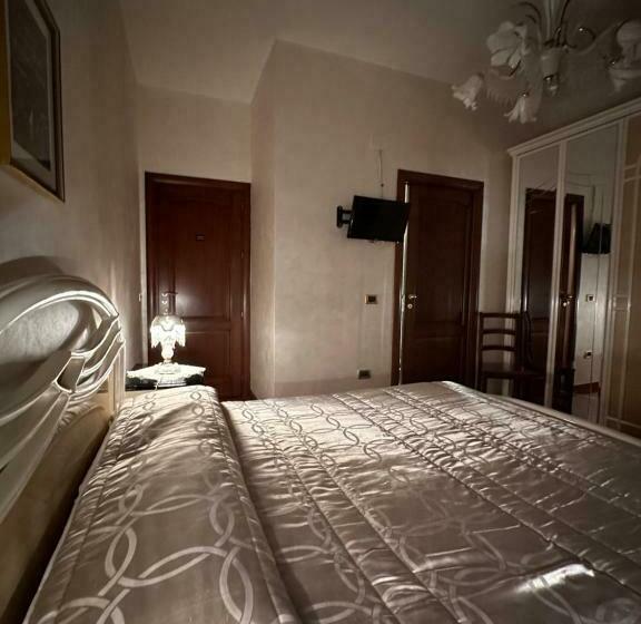 پانسیون Akragaroom