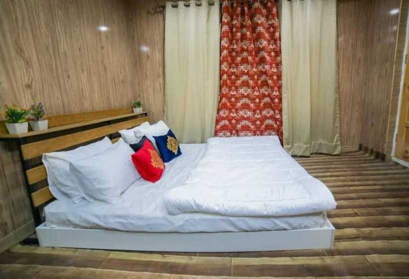 پانسیون Royal Brangsa Guest House