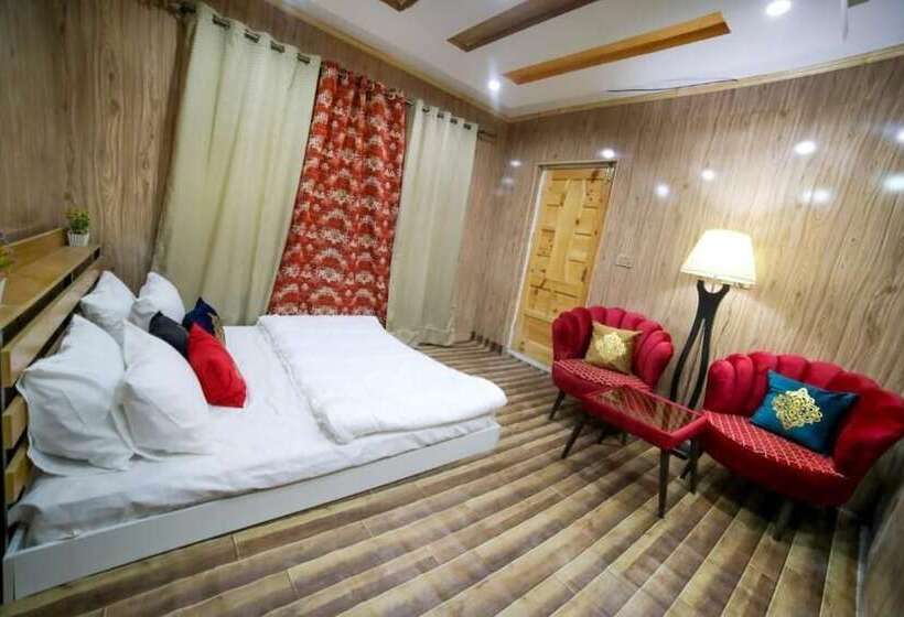 پانسیون Royal Brangsa Guest House