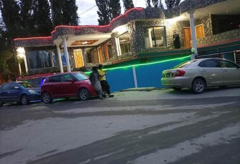 پانسیون Royal Brangsa Guest House