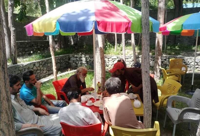 پانسیون Royal Brangsa Guest House