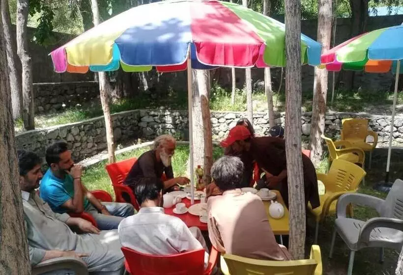 پانسیون Royal Brangsa Guest House