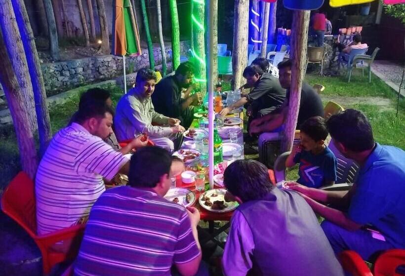 پانسیون Royal Brangsa Guest House