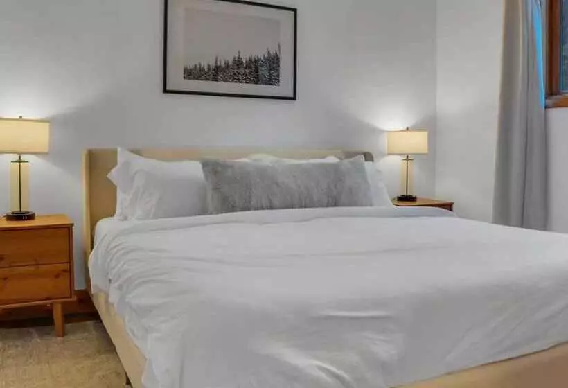 Mountain Cabin, Close To Slopes, 4br And 3ba, Hottub