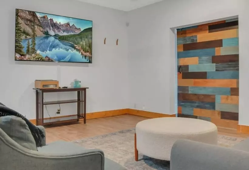 Mountain Cabin, Close To Slopes, 4br And 3ba, Hottub