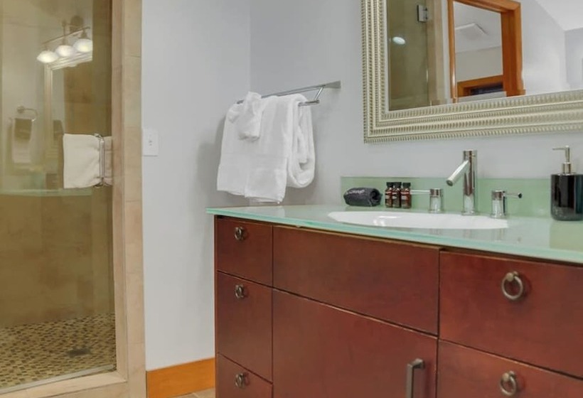 Mountain Cabin, Close To Slopes, 4br And 3ba, Hottub