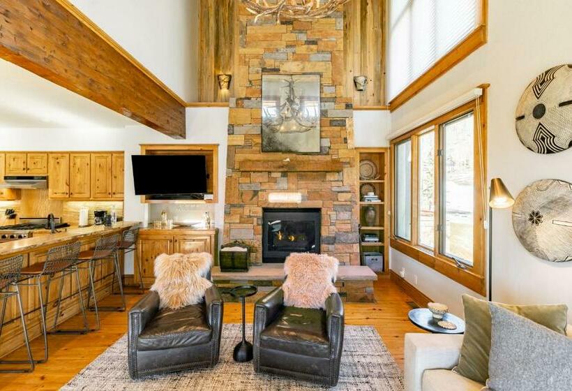 Telemark A By Avantstay Ski In Ski Out At The Heart Of Mountain Village W Hot Tub