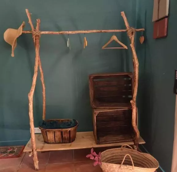 ベッドアンドブレックファースト Chambre D Hôtes Et Puis Voilà!