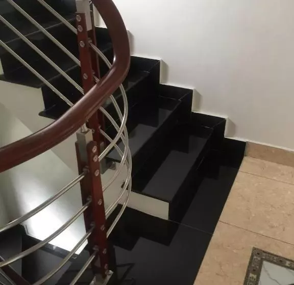 تختخواب و صبحانه Ht Homestay Cat Ba