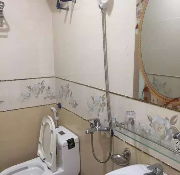 تختخواب و صبحانه Ht Homestay Cat Ba