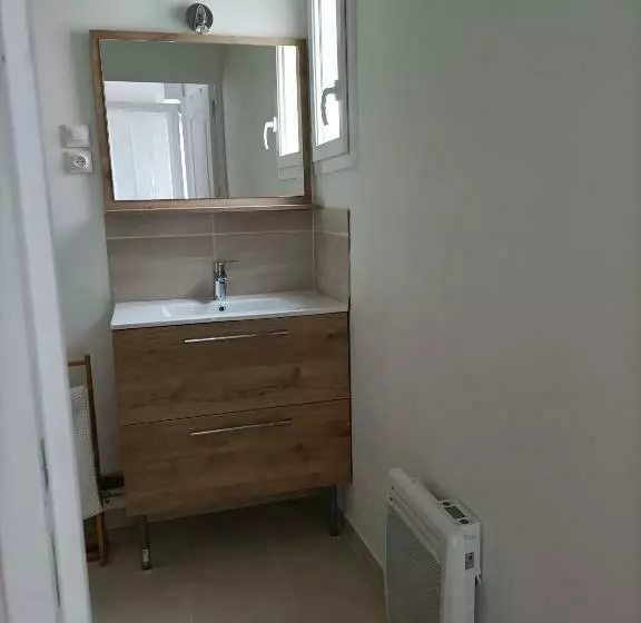 ベッドアンドブレックファースト La Grimodière Chambre En Rez De Chaussée