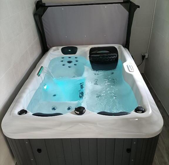 ベッドアンドブレックファースト La Grimodière Chambre En Rez De Chaussée