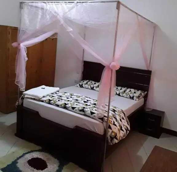 تختخواب و صبحانه Pazuri House Iringa