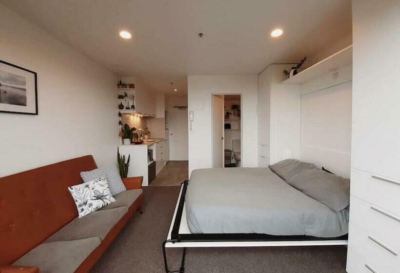 Cosy Studio With Balcony And Amazing Views