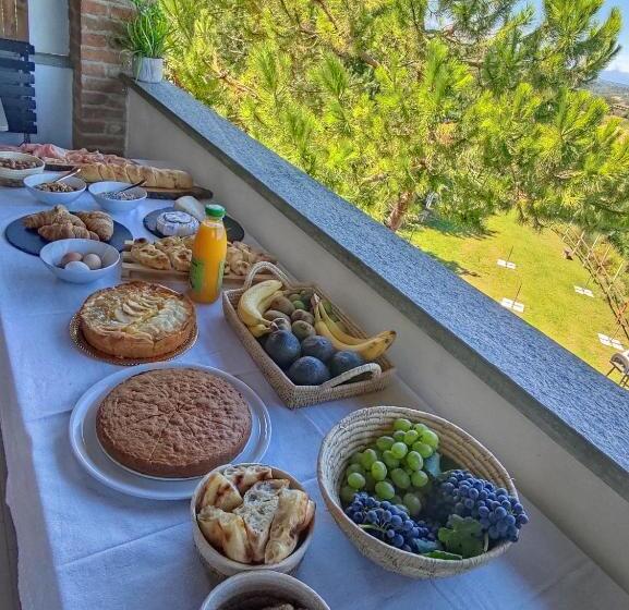 ホテル La Tomatica In Commedia