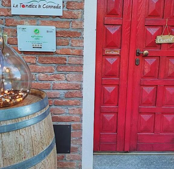 ホテル La Tomatica In Commedia