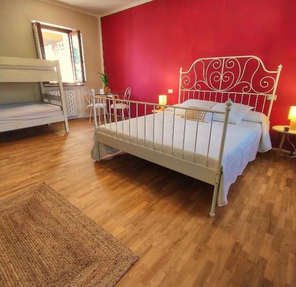 ホテル La Tomatica In Commedia