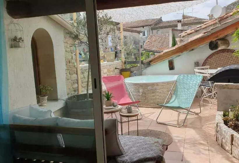Maison Avec Jacuzzi Et Terrasse Sur Les Toits