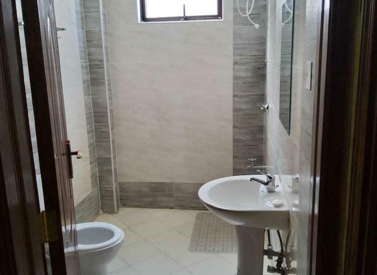 پانسیون Monrovia Guesthouse