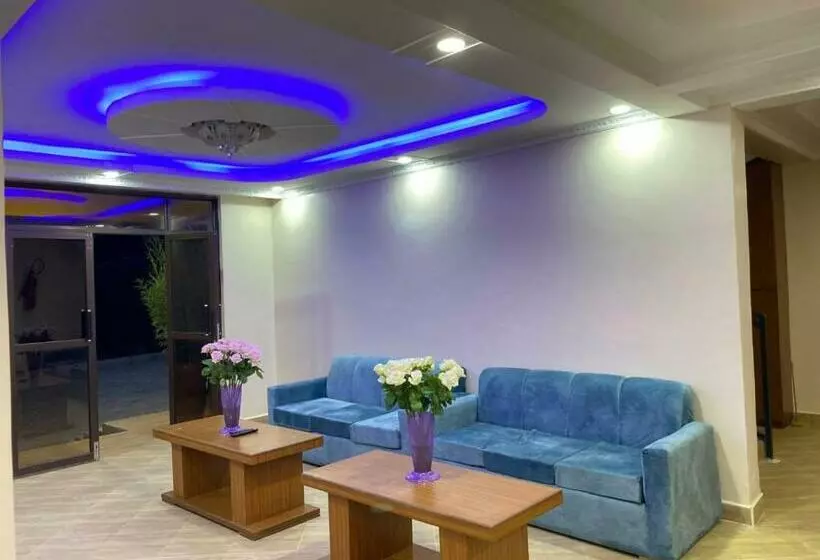 پانسیون Monrovia Guesthouse