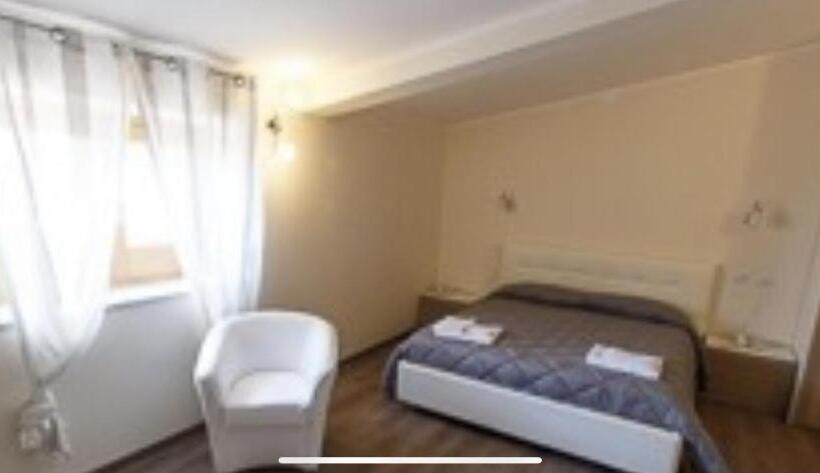 مبيت وإفطار L’infinito Vacanze