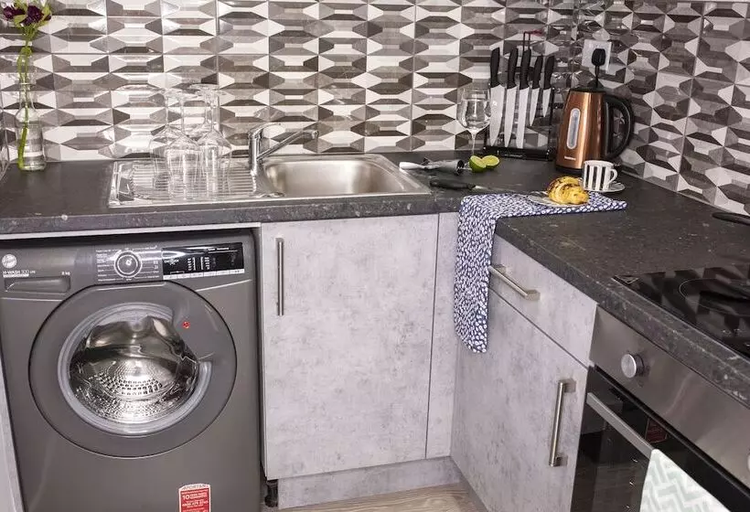 Charming Accommodation Close To Birmingham