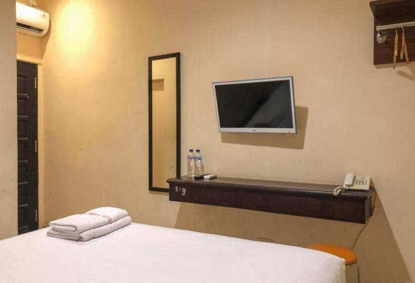 בית מלון כפרי D Mario Palopo