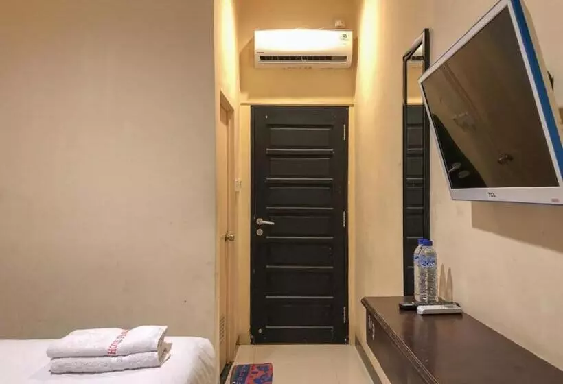 Hotelli D Mario Palopo