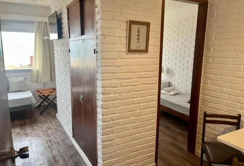 ホテル Portobello Suites