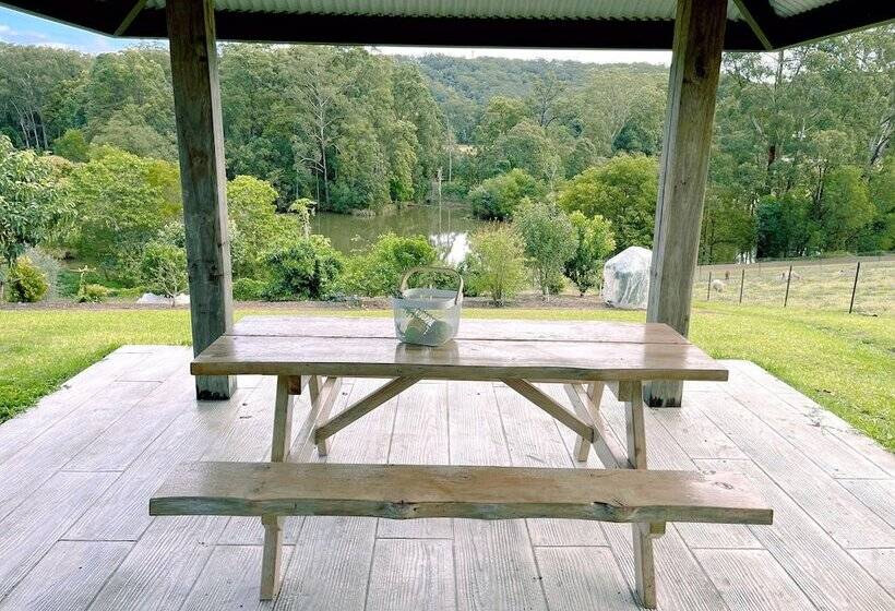 Отель Seven Peaks Farm Stay