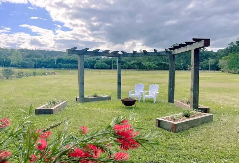 Hotelli Seven Peaks Farm Stay