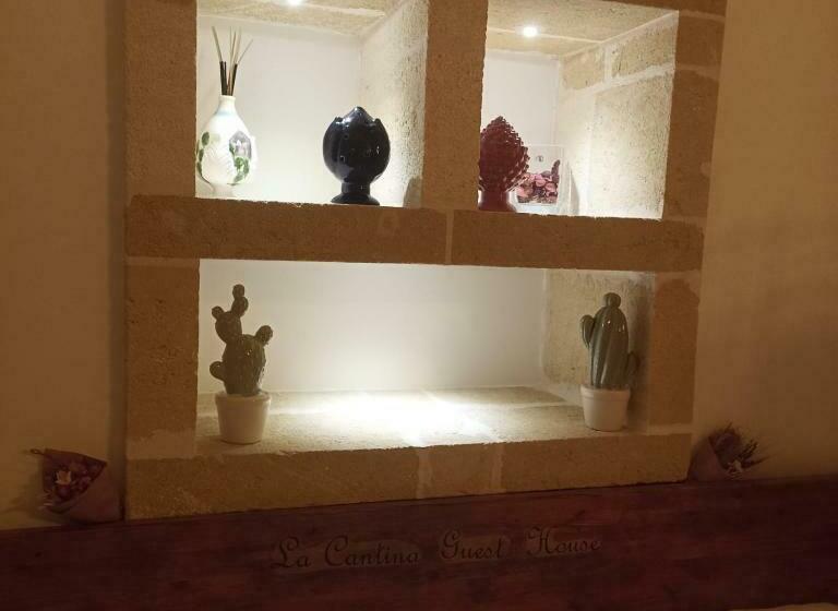 La Cantina Guest House